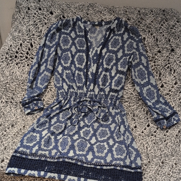 Tommy Hilfiger Dresses & Skirts - Tommy Hilfiger Blue & Ivory Porcelain Print Dress✨Coastal